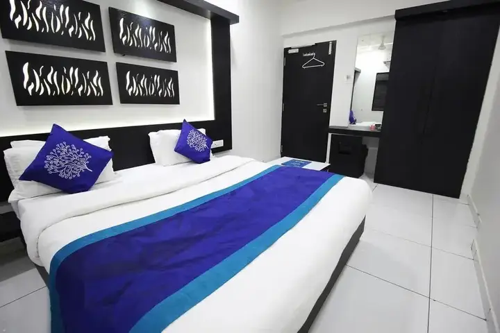 Раджкот: Hotel Paramount Inn
