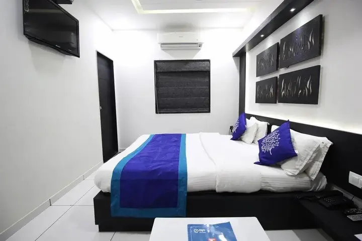 Раджкот: Hotel Paramount Inn