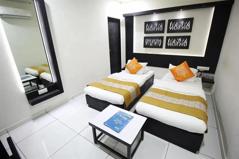 Раджкот: Hotel Paramount Inn