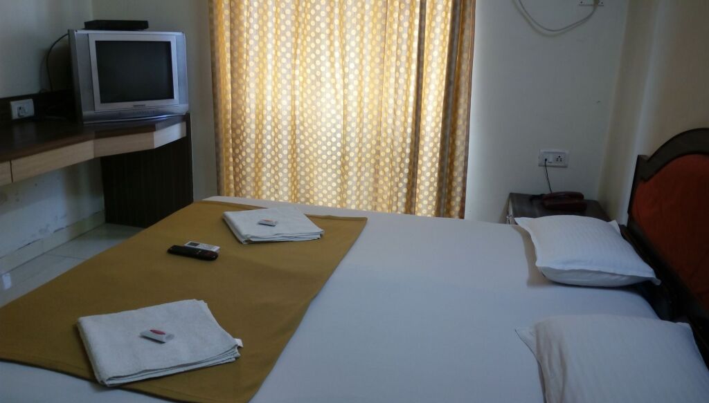 Нави-Мумбай: Hotel Shelter Palace