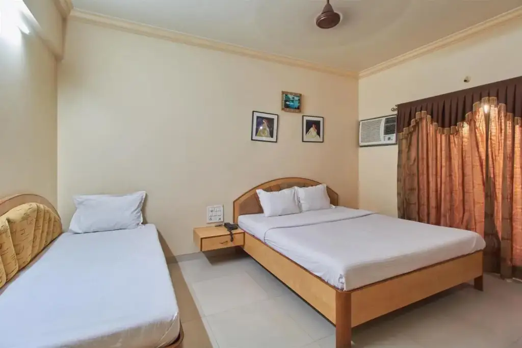 Ширди: Hotel Sai Moreshwar