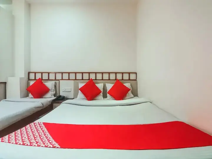 Шиллонг: Hotel Shaurya Inn by OYO Rooms