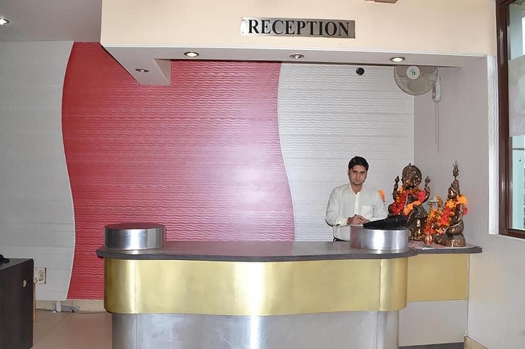 Катра: Hotel Atithi International