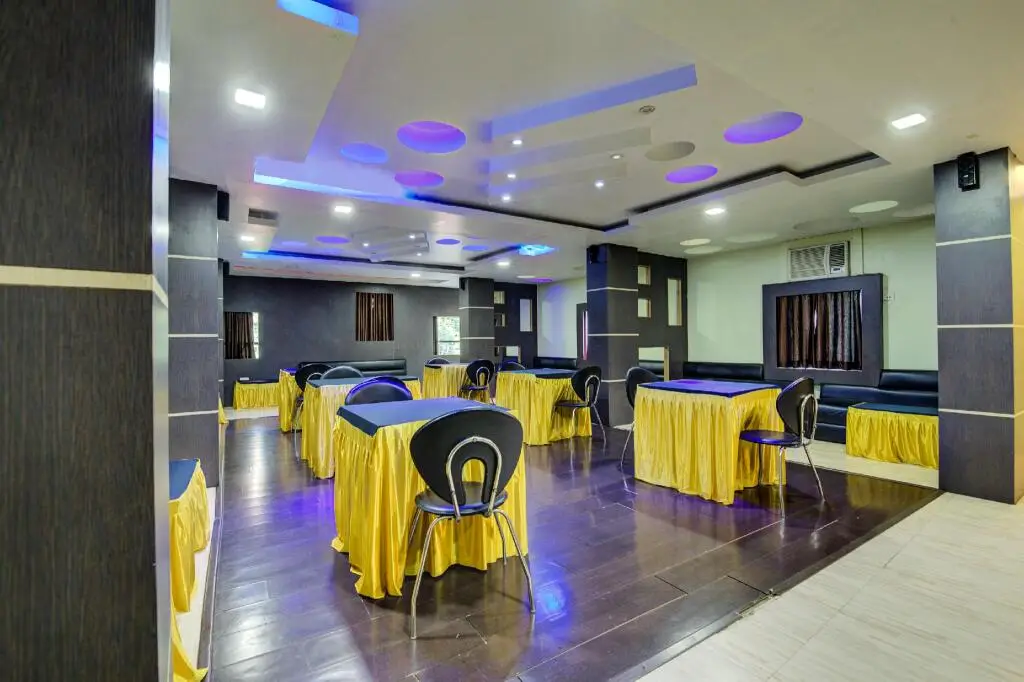 Гувахати: OYO 3356 Hotel Green Valley