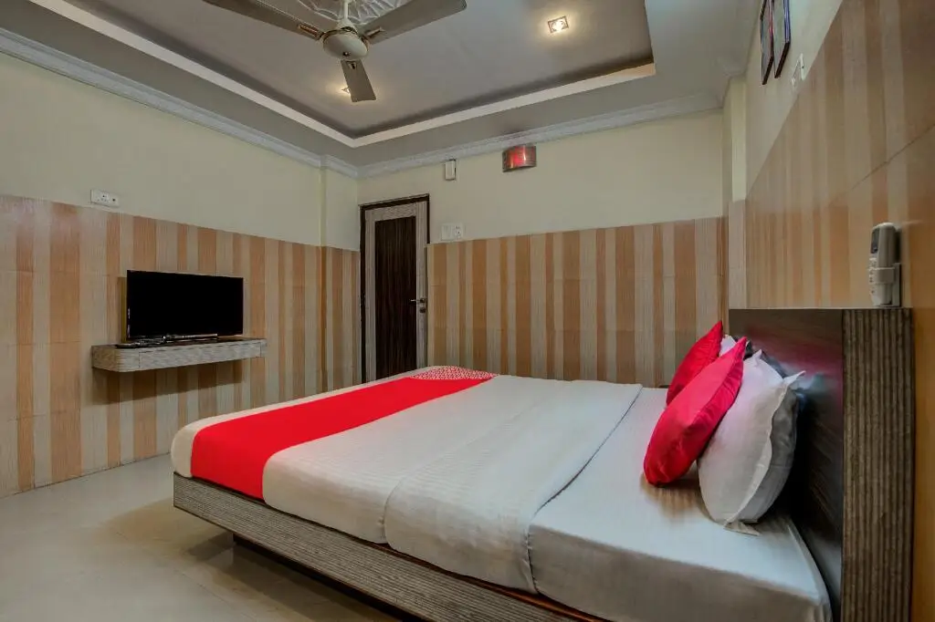 Гувахати: OYO 3356 Hotel Green Valley