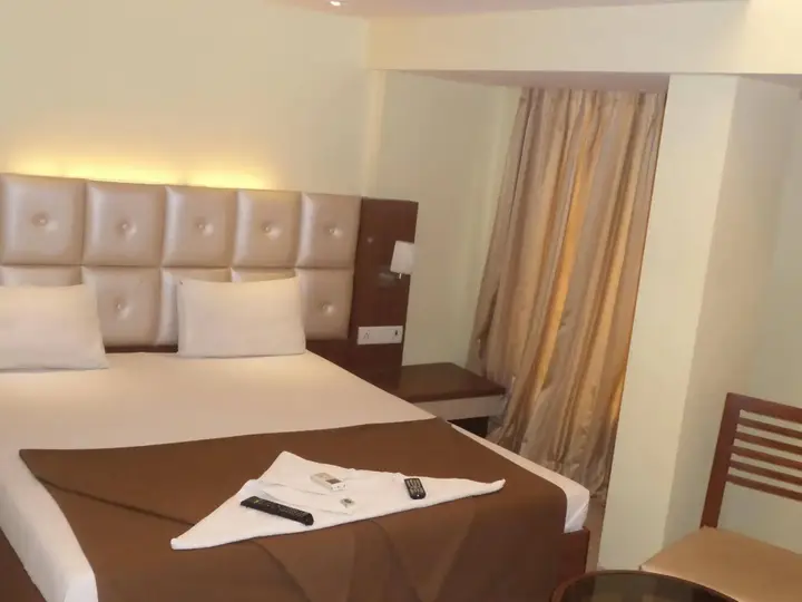 Нави-Мумбай: Hotel Aishwarya Residency
