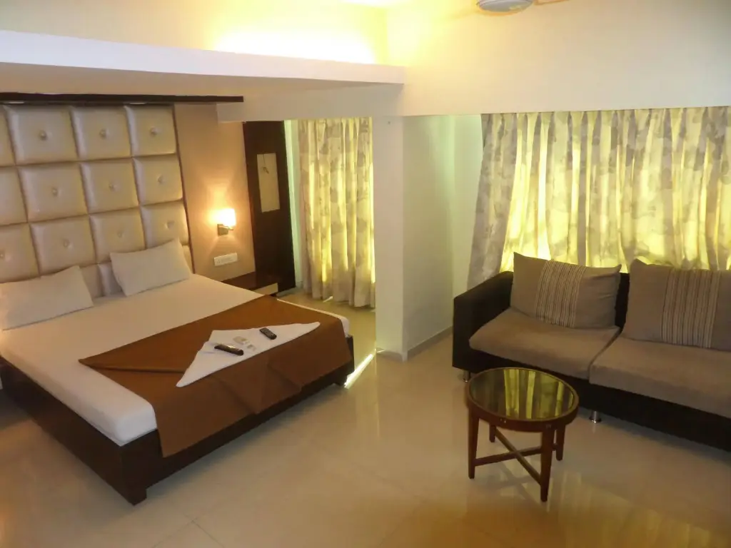 Нави-Мумбай: Hotel Aishwarya Residency