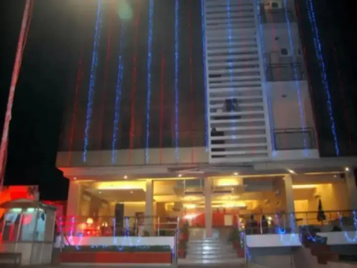 Сахаранпур: Hotel The Oasis
