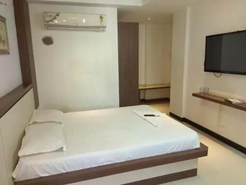 Соманур: Vijayalakshmi Hotel