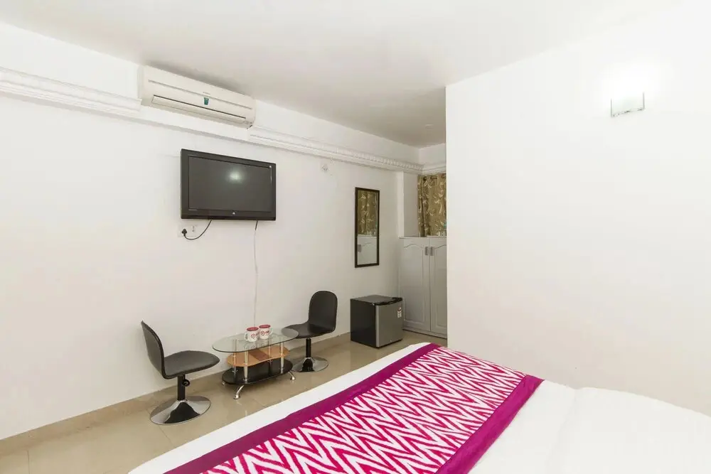 Бангалор: OYO 347 Hotel Fiesta Grand