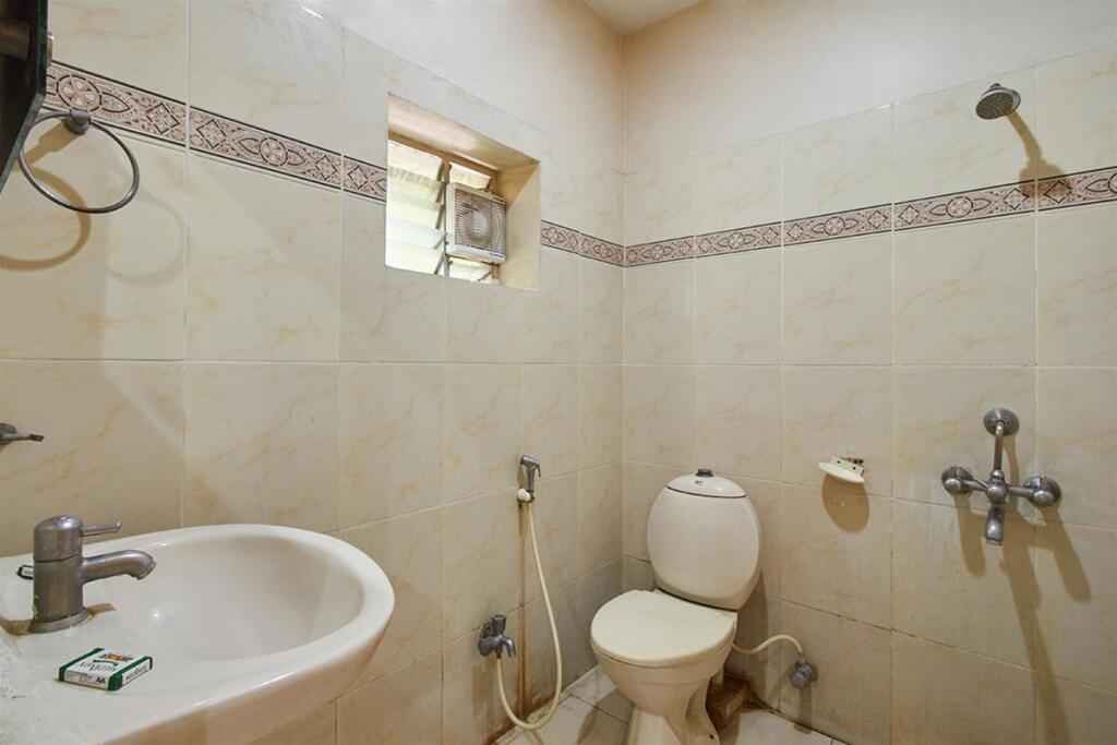 Хидерабад: Hotel O Padmini Near Lakdikapool Metro Station