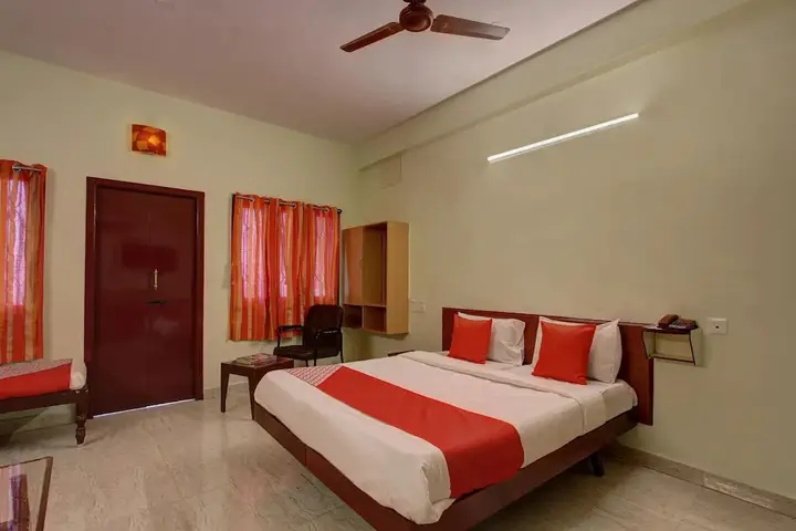 Мадурай: OYO 19959 Hotel Radhakrishna