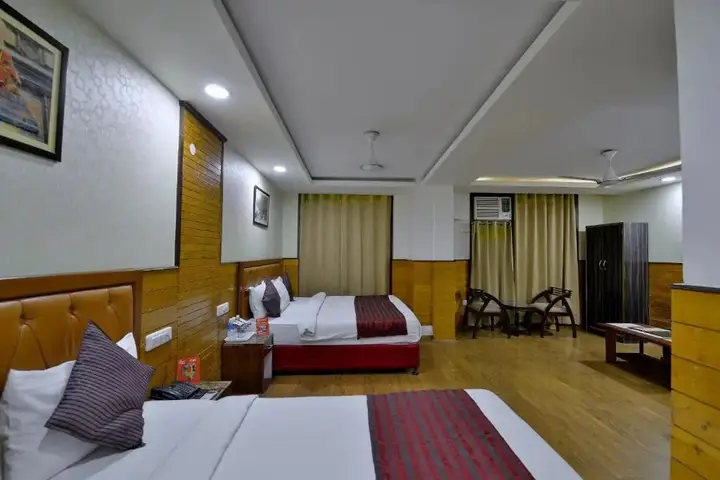 Катра: Hotel Mayur