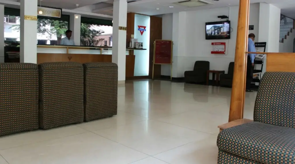 Нью-Дели: YMCA Tourist Hostel