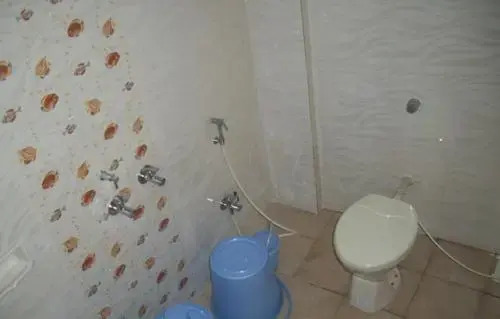 Малван: Hotel Anantashram