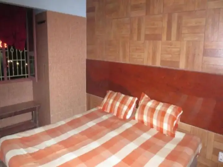 Eraniel: Hotel Rehoboth