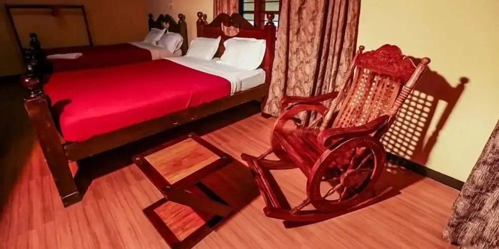 Вадуванчхар: Chandragiri Bungalow