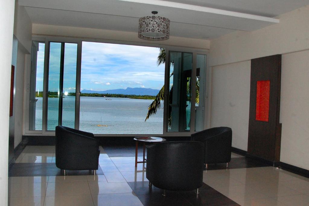 Blue Waters Resort — фото 1