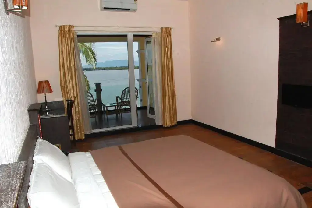 Гуджади: Blue Waters Resort