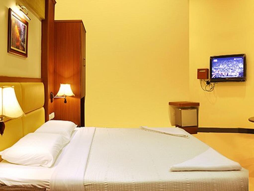 Мадурай: Hotel Arasan Sapthagiri