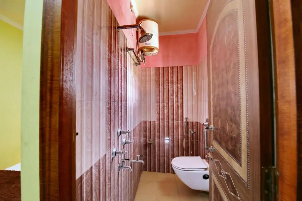 Малда: Hotel Gitanjali Maldah