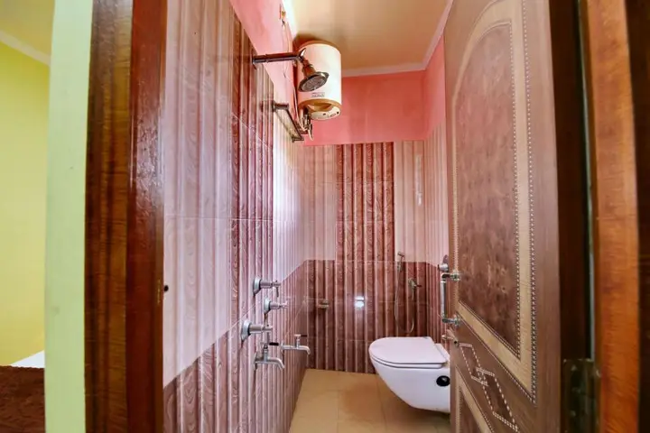 Малда: Hotel Gitanjali Maldah