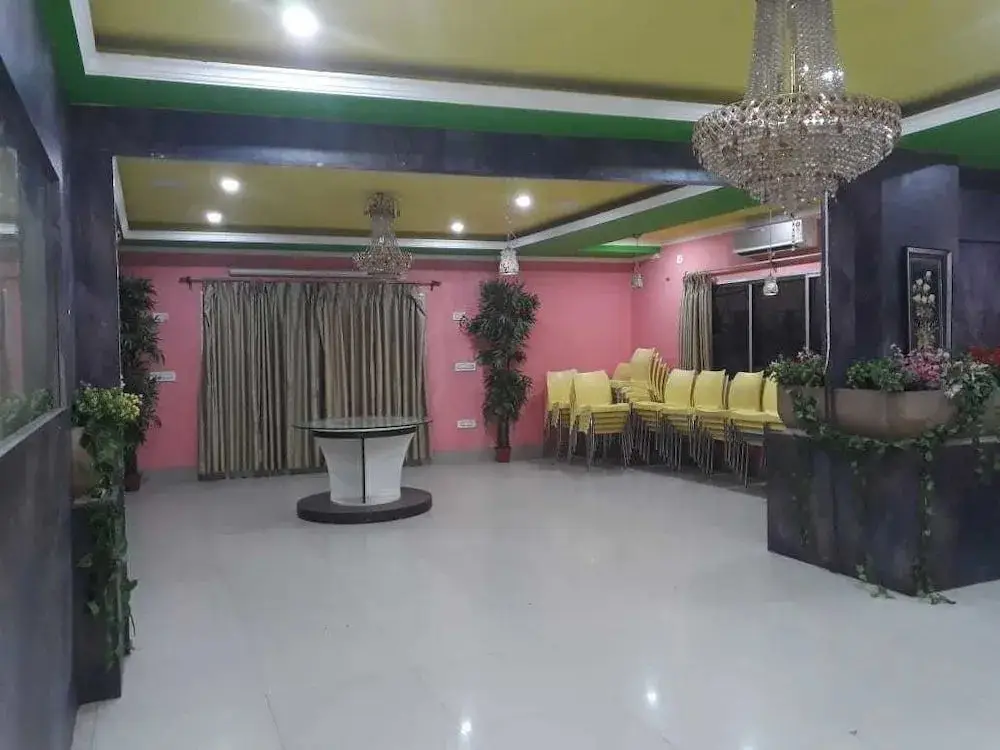 Малда: Hotel Gitanjali Maldah