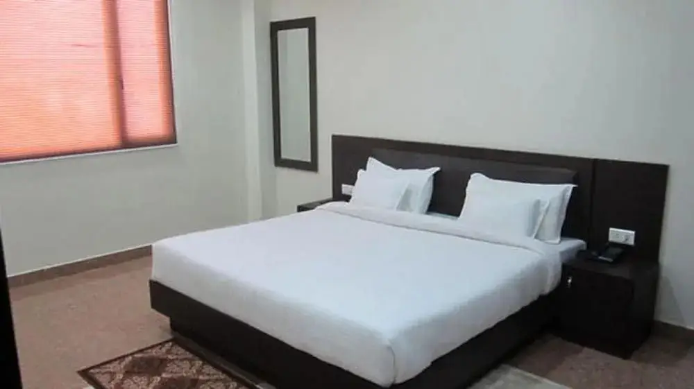 Бахадрабад: Hotel Flora Haridwar