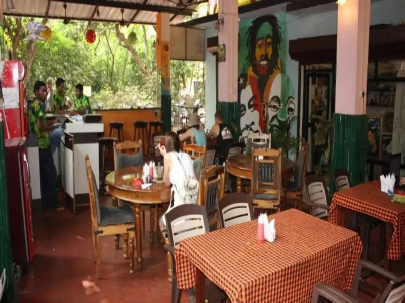 Вагатор: Sunita Guest House