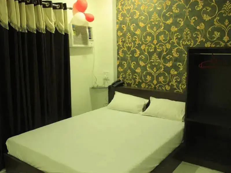 Сарнатх: Hotel Divine Inn