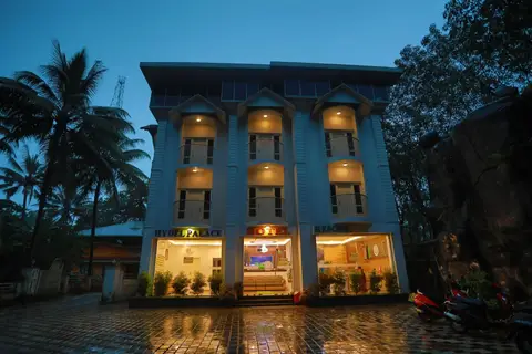 Hydel Palace — фото 1