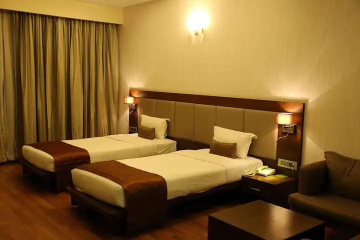 Белагави: Hotel EEFA