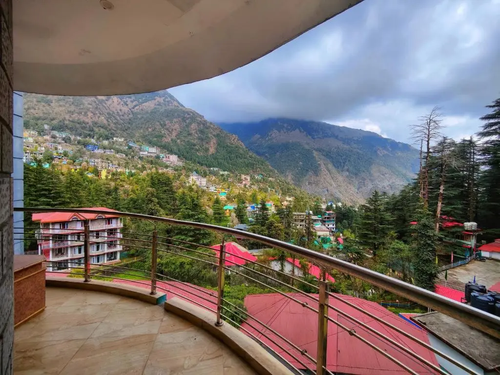 Дармсала: Gagan Resort