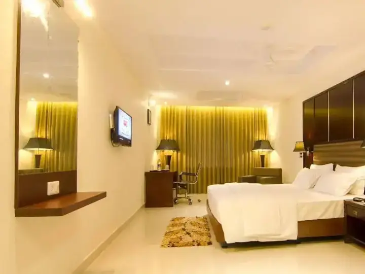 Пунди: Hotel Thangavilas Inn