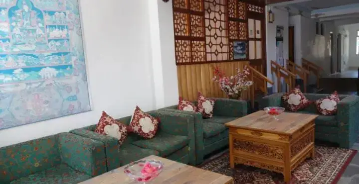 Пеллинг: Yuksum Residency
