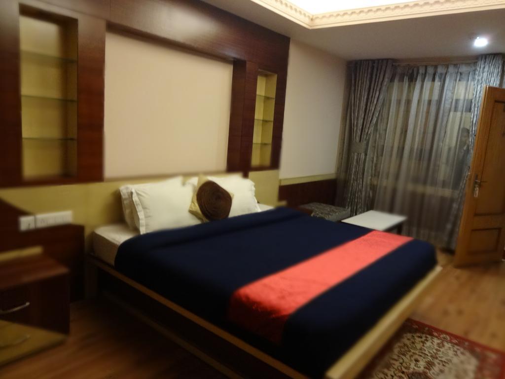 Пеллинг: Hotel Hangkhim