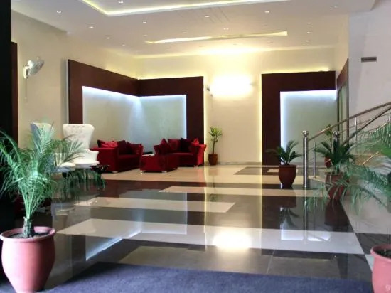 Батхинда: Hotel Gold Star