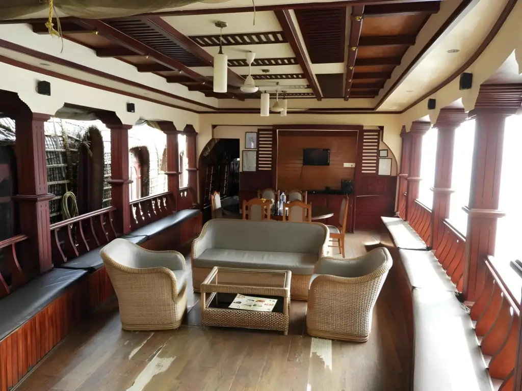 Aqua Jumbo Houseboat — фото 1