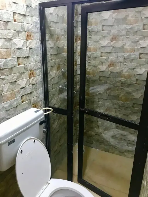 Анджуна: Bricks and Bamboo Hostel
