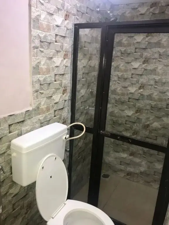 Анджуна: Bricks and Bamboo Hostel