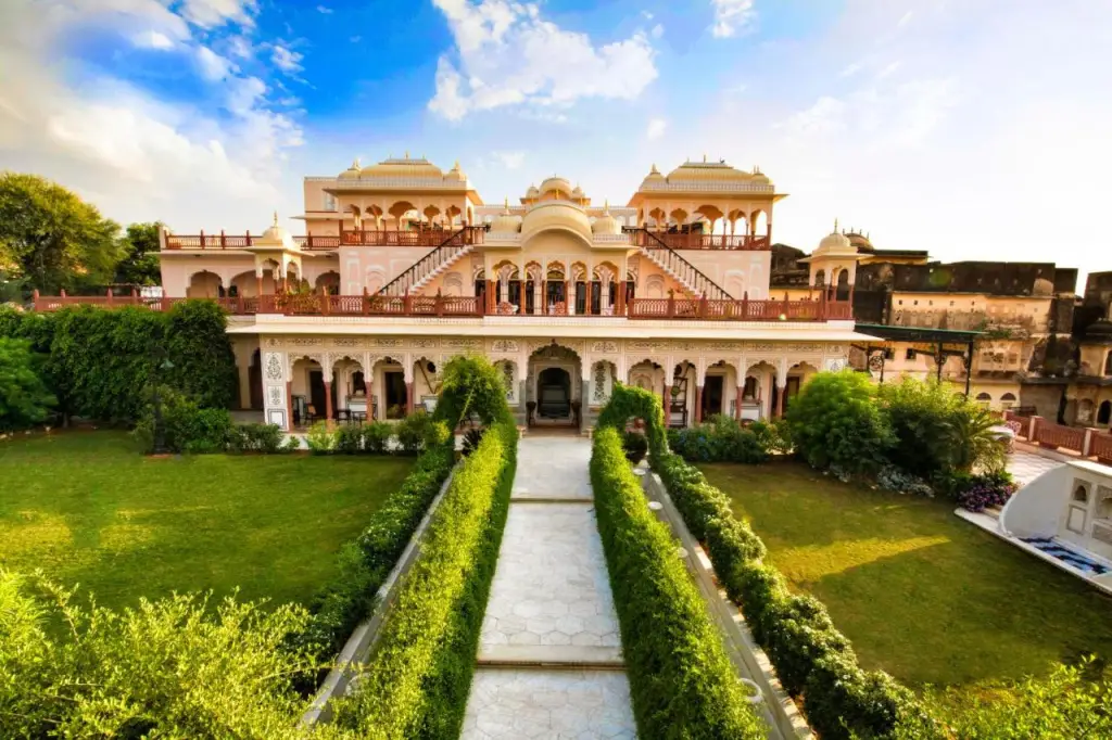 Ачрол: Shahpura Haveli