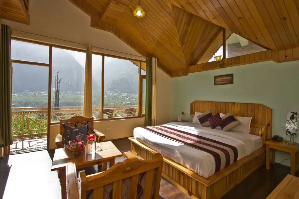 Манали: OYO 8866 Mountain Face Cottage