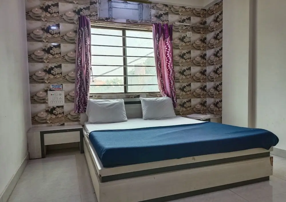 Сомнатх: Hotel Shiv Sasdan