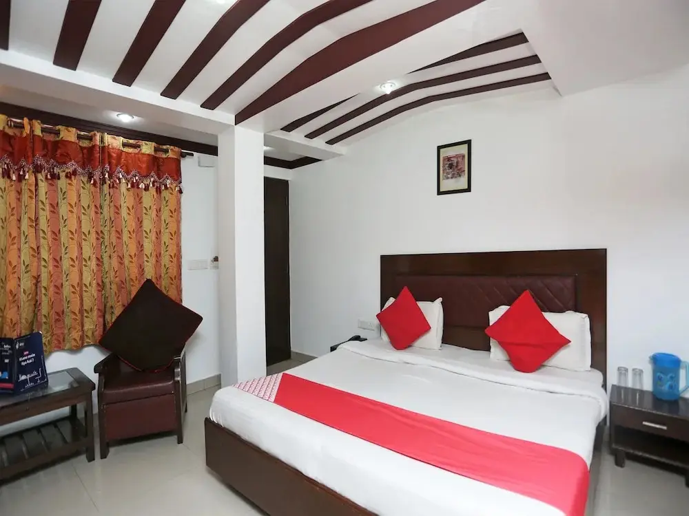 Массури: Hotel Ratan