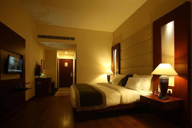 Джаландхар: Continent Hotel Nakodar