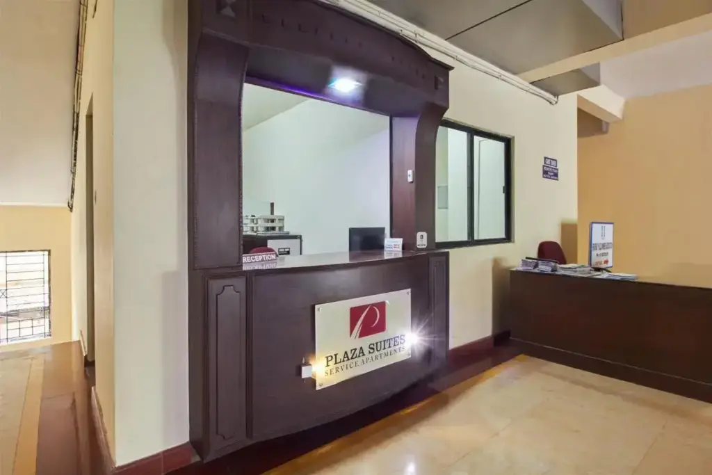 Эрамаллур: Plaza Suites