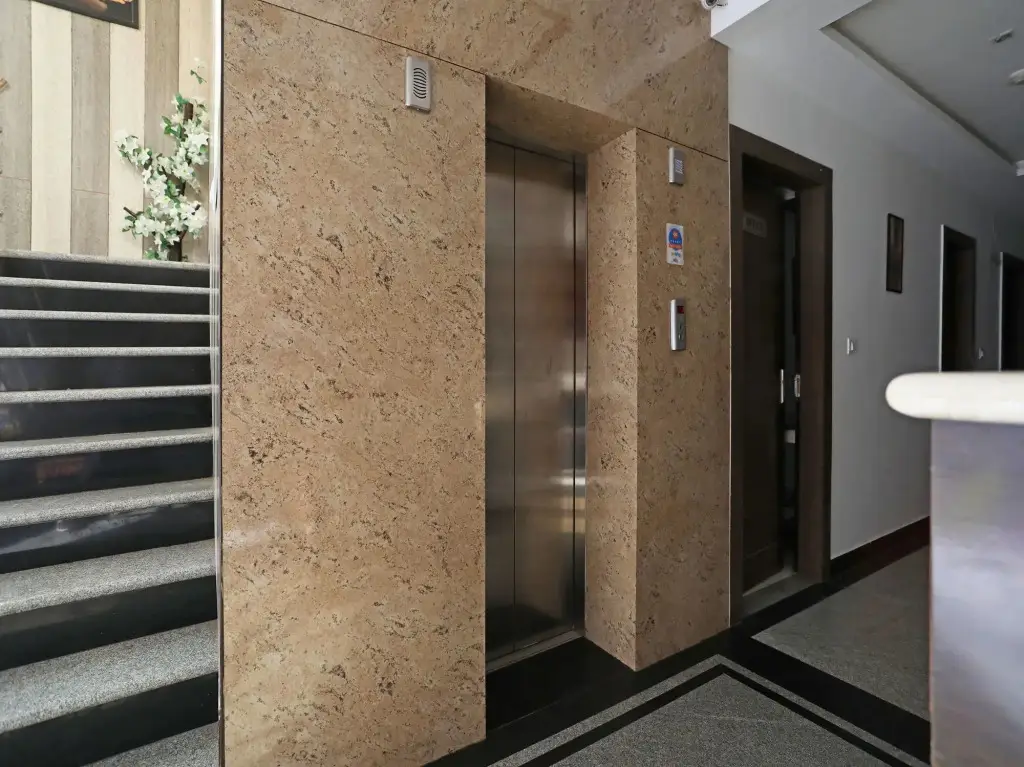 Агра: Hotel Riviera