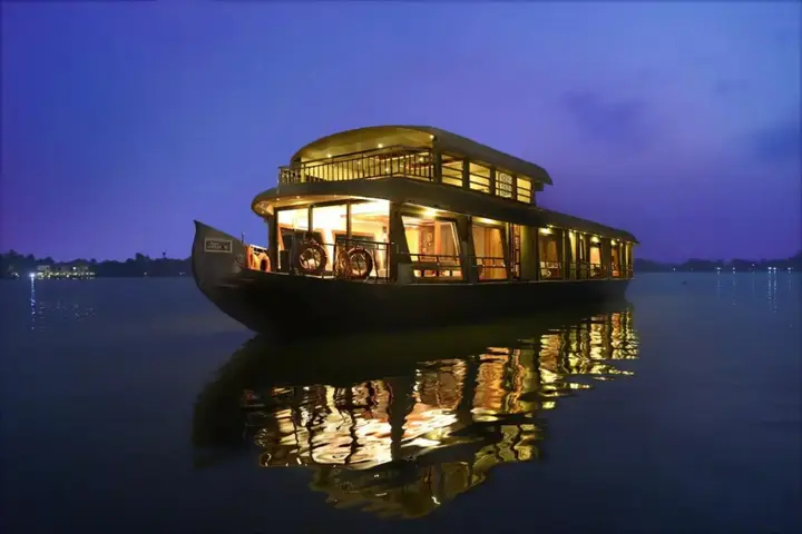 Аллеппи: Kerala Houseboats