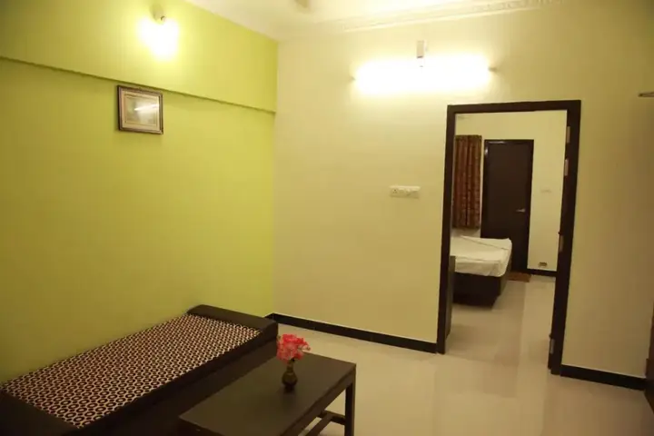 Пунди: Jeyam Residency