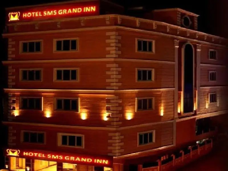 Hotel Sms Grand Inn — фото 1